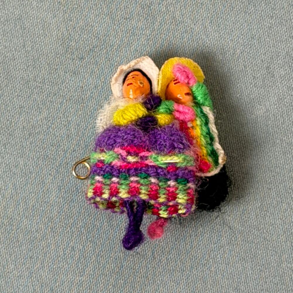 VTG Andean Folk Art Mini Doll Pin Chile Peru Textile Worry Doll Brooch Handmade